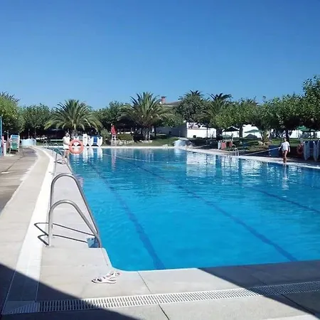 Del Incluye Acceso Piscina 2 Columnas Chalet Cordoba