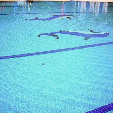 Del Incluye Acceso Piscina 2 Columnas Chalet *